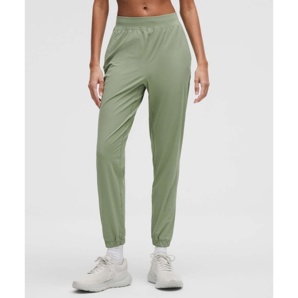 lululemon athletica Pants - LULULEMON Adapted State High-Rise Jogger *Full Length Desert Green Size 4 NWT